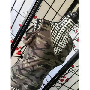 Rue21 Off Shoulder Camo shirt XS
